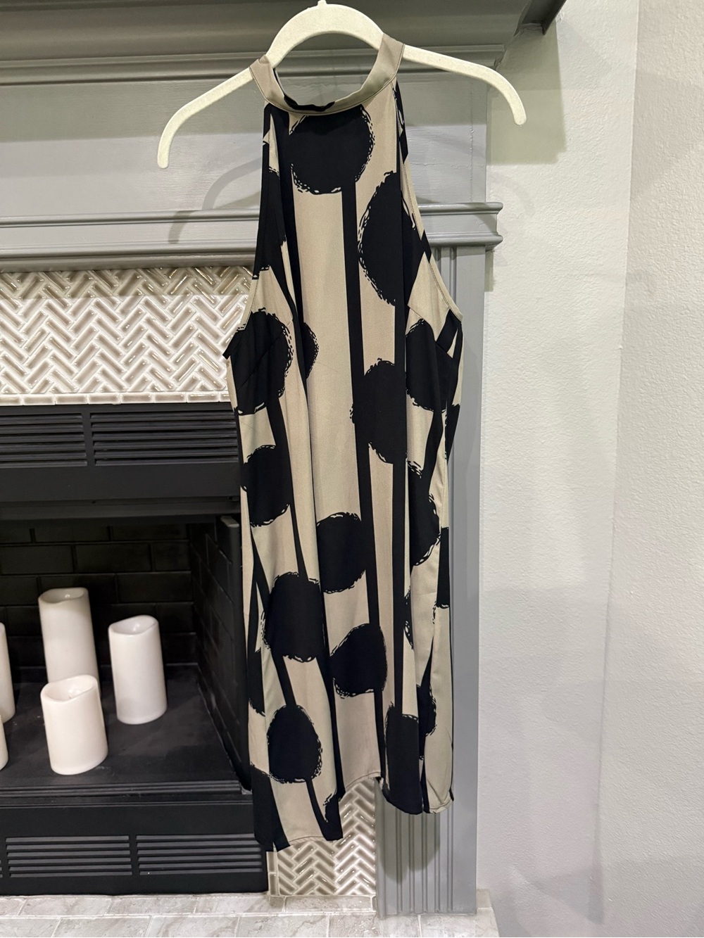 SHEIN Beige Halter Dress with Black Abstract Circles